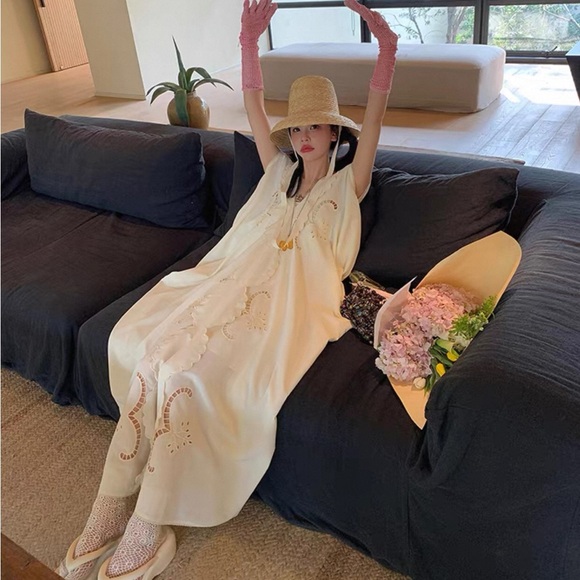 Cream Sleeveless Ruffled Dress - Picture 1 of 7